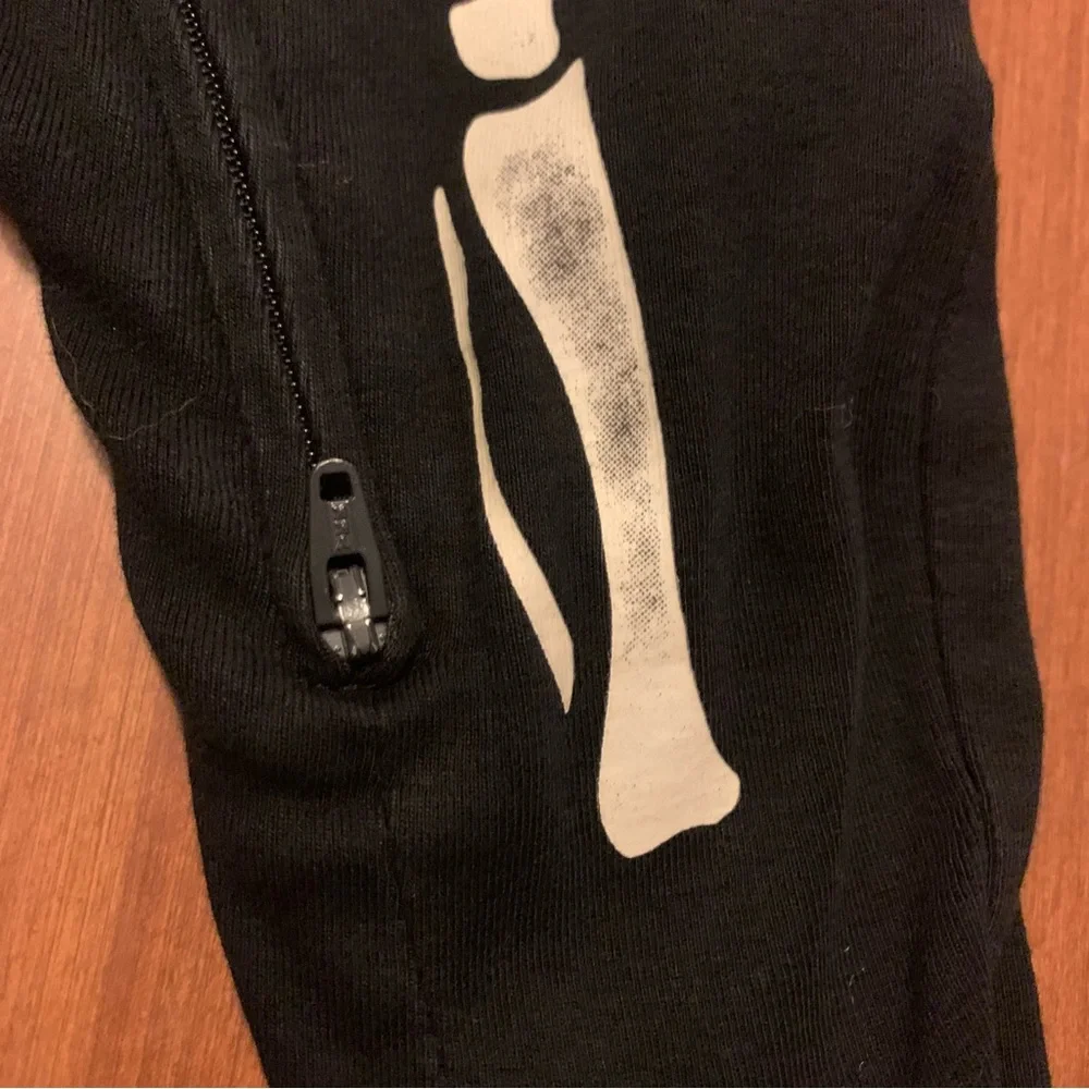 6-9m one piece skeleton footie pajamas